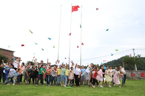 新利·体育：诗词启心智，国学伴童年