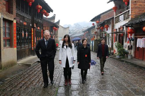 陪同吕克曼教授柳子庙考察 陪同吕克曼教授柳子庙考察